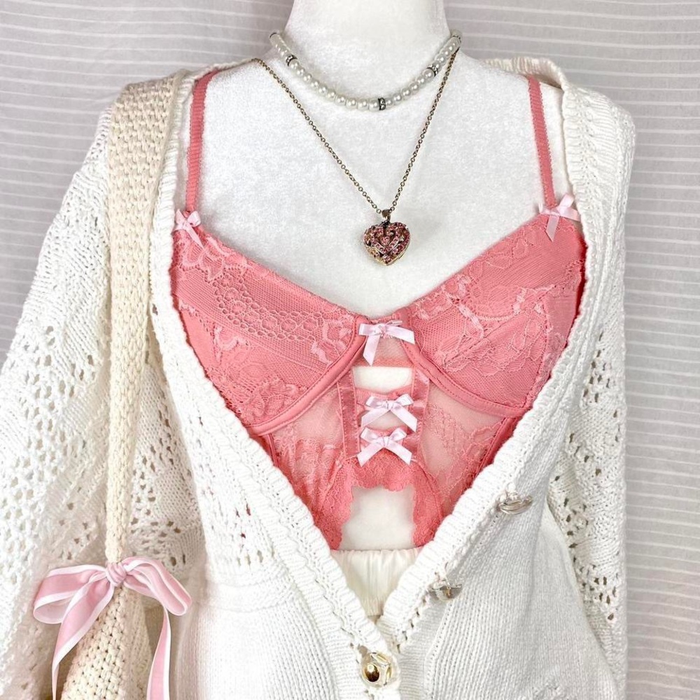 ♡ pink floral lace corset style crop top with bow detailing and garter straps ♡